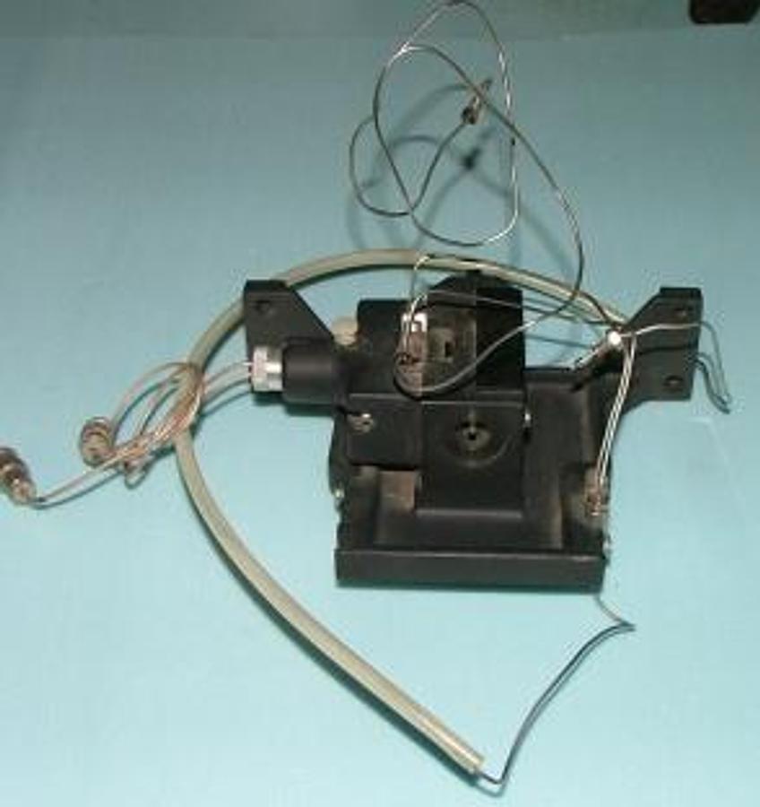 Used QTY. 1. LIQUID SAMPLE STAGE FOR FT-IR.