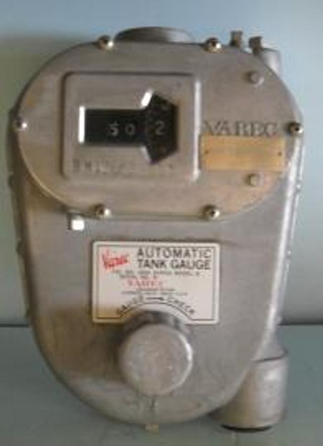 Used QTY. 4. VAREC AUTOMATIC TANK GAUGE FIG. NO. 2500 SERIES MODEL B SERIAL # B-115946 VAREC RS-1168-31-43-LX/L1-4506 Mechanically operated