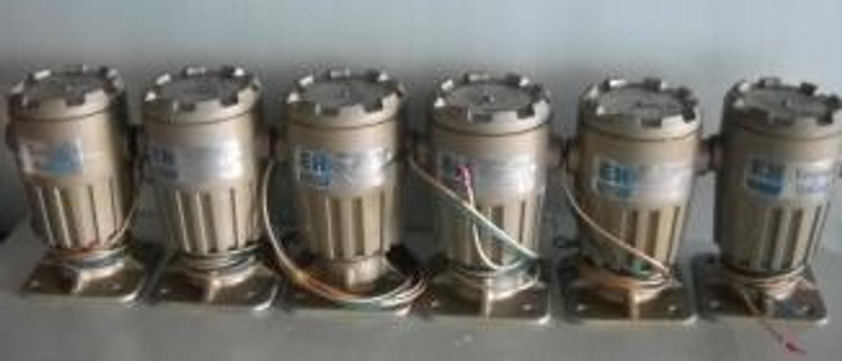 Used QTY. 6. ENDRESS & HOUSER E&H LSC 110 SERIES LEVEL SWITCH ENCLOSED IN EXPLOSION PROOF HOUSING
