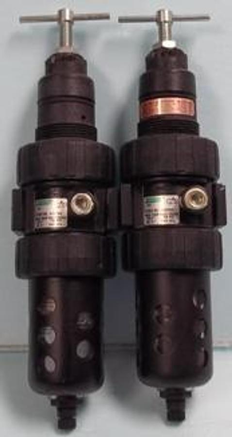 Used SPEEDAIRE MB3 FILTER REGULATOR STOCK NO. 4Z028A MAX. TEMP 125 DEG. F. 52 DEG. C. MAX. PRESS. 150 PSI 1000 KPA INLET ½" OUTLET ½".