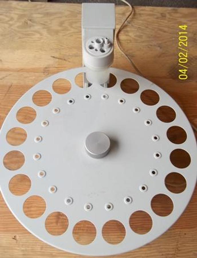 Used QTY. 1. METTLER TOLEDO SAMPLER CHANGER TYPE: ST20A SNR: 5116131334 FNR 23300 100/120V 230/240V 50-60HZ 140MA T 60MA T100MA DOES NOT POWER ON.