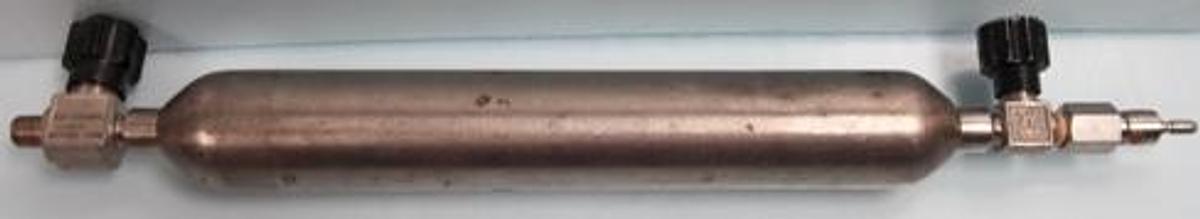 Used QTY. 1. WHITEY SAMPLE CYLINDER 500 CC