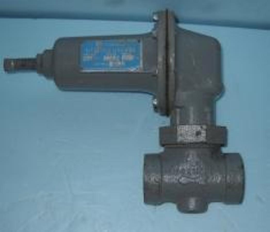 Used ROCKWELL 042 FIELD REGULATOR MAX INLET: 175 PSI ORIFICE 3/8 SPRING: 10-25 PSI DATE MFG 3/84 1" FITTINGS. .