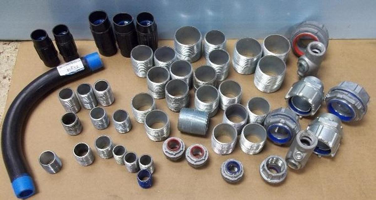 Used LOT THOMAS BETTS ELECTRICAL FITTING CONSISTING OF: (1) 1" X 90 DEG DARK GREY PVC STL