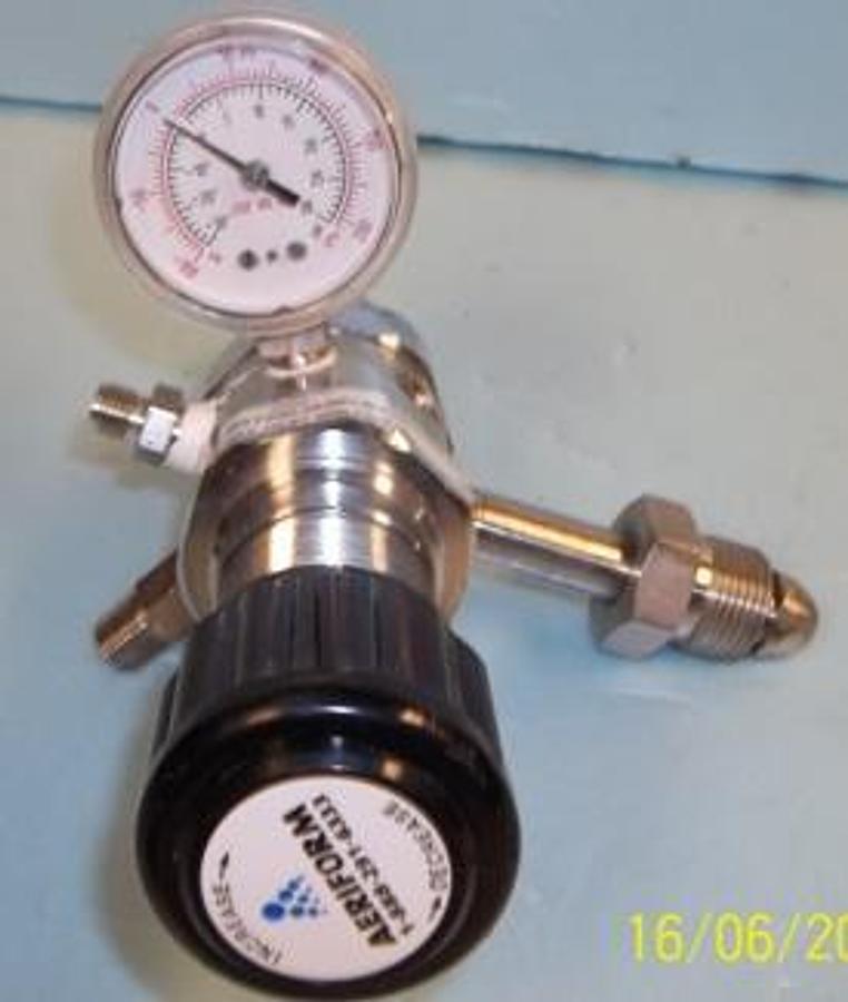 Used AERIFORM COMPRESSED GAS REGULATOR MODEL: SGT500-15-580-BV MAX INLET 3000 PSIG