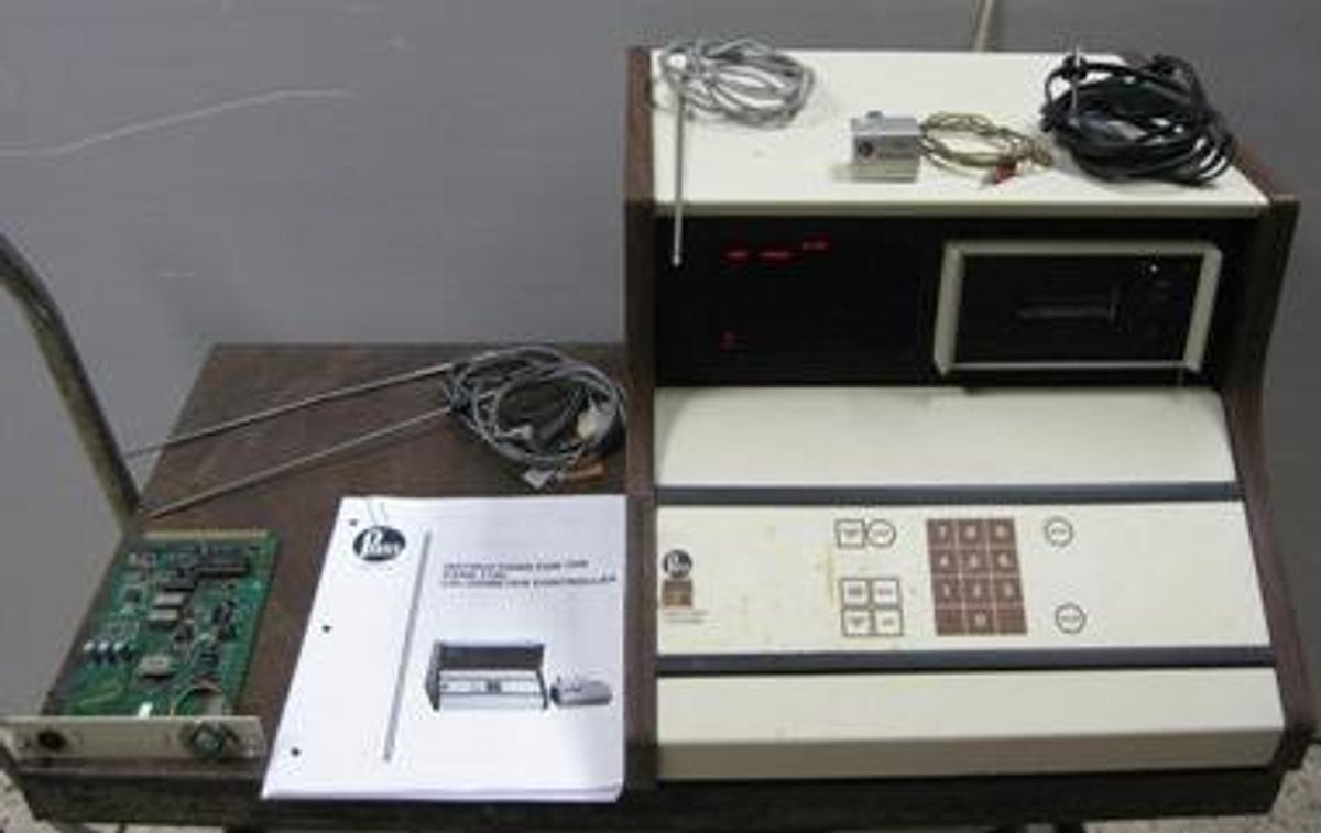 Used PARR INSTRUMENT COMPANY 1720 CALORIMETER CONTROLLER
