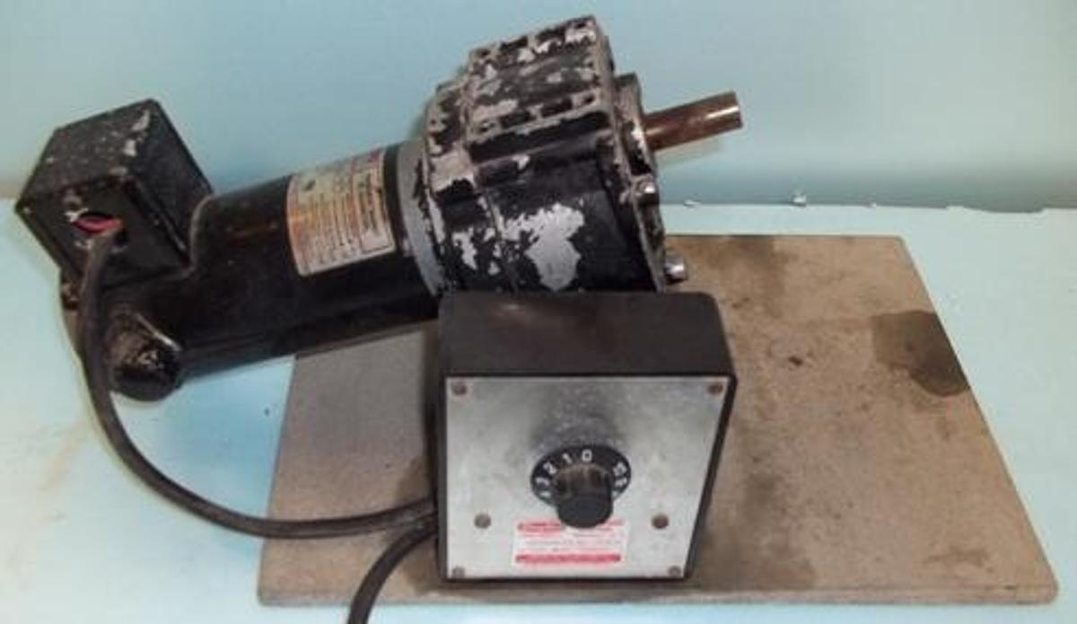 Used DAYTON MOTOR SPEED CONTROLLER MODEL 4Z5270 REF. NO. 333196DJ 90T