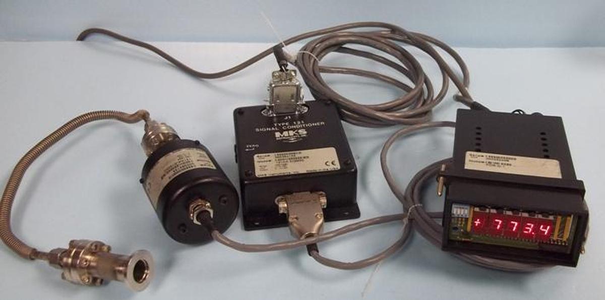 Used QTY. 1. MKS VACUUM CONTROL UNIT CONTROLLER: MODEL: PDR-1