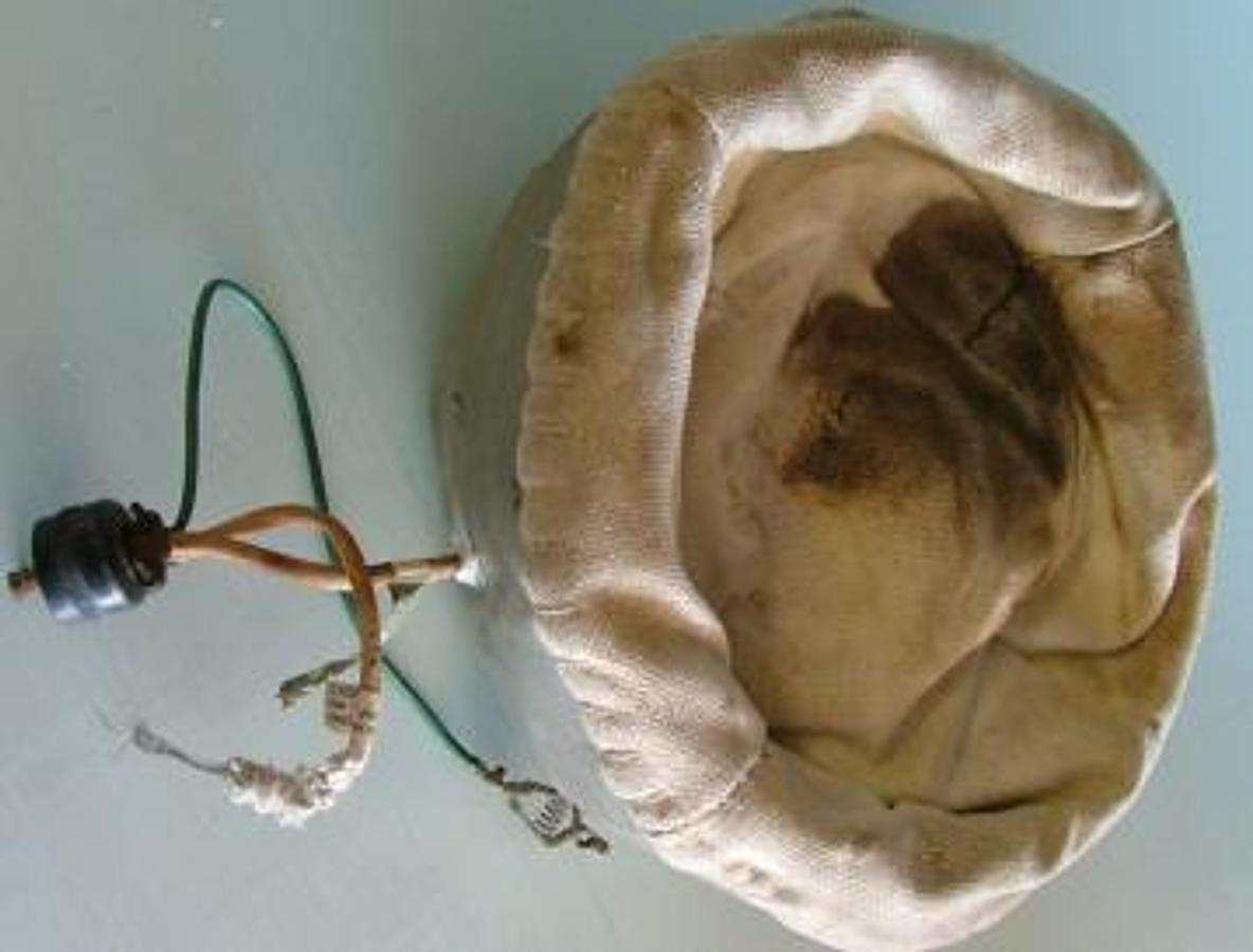 Used QTY. 1. GLAS-COL: HEATING MANTLE 11" DIA 600 WATTS