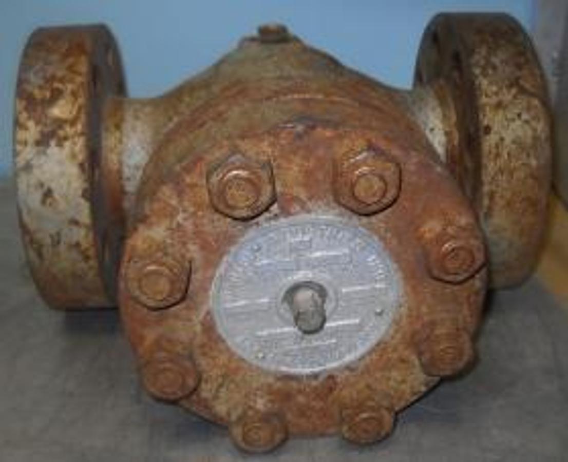 Used QTY. 1. DANIEL INDUSTRIES INC. GLOBE VALVE SIZE 2" CAT. 347