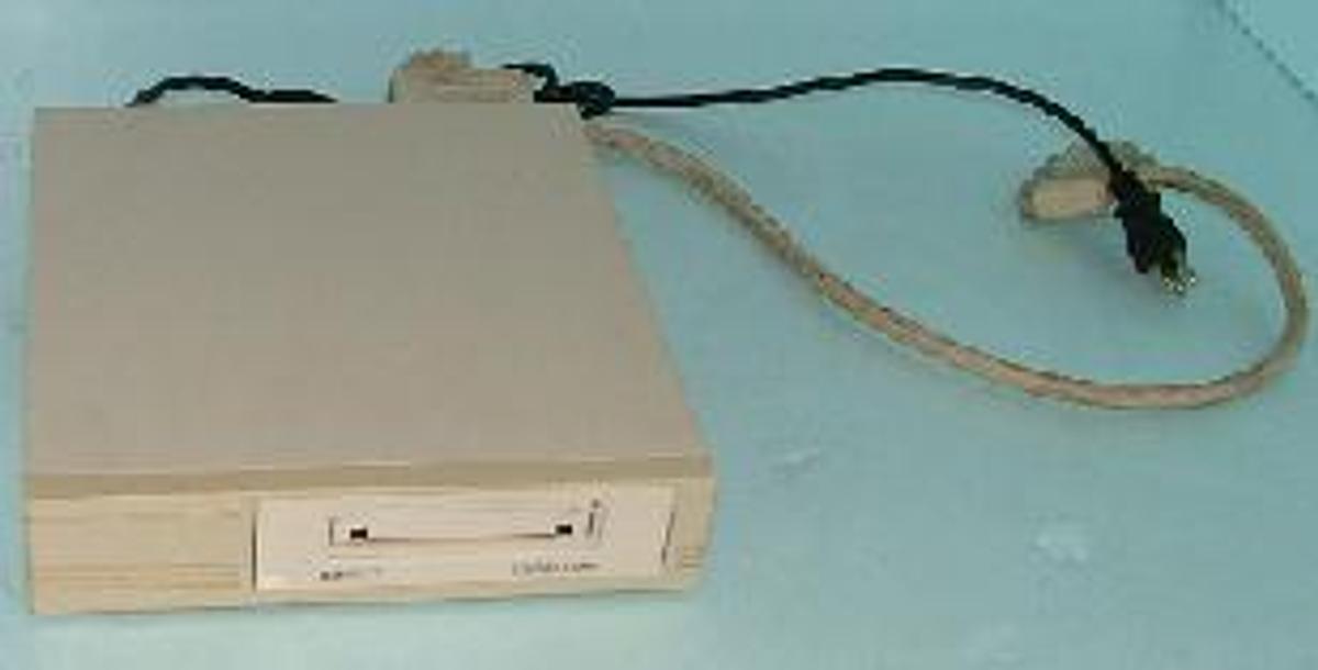 Used HEWLETT PACKARD COLORADO T4000S TAPE DRIVE. .