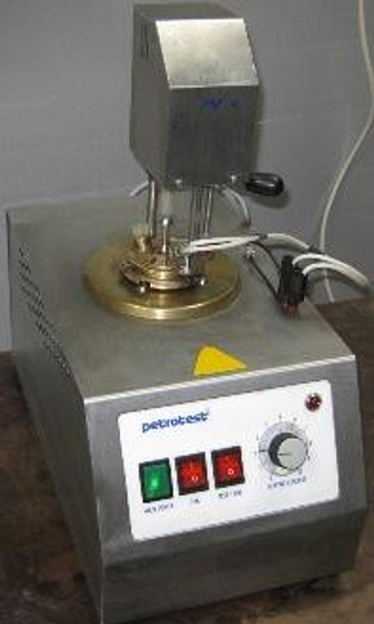 Used QTY. 1. PETROTEST INSTRUMENTS PM4 GMBH & CO KG
