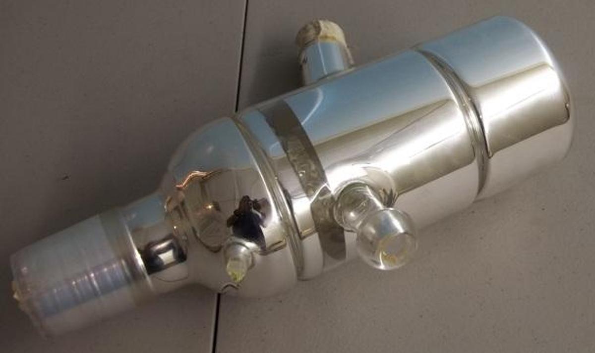 Used QTY. 1. LANG SCIENTIFIC SILVERED VACUUM GLASS DISTILLATION HEAD COLUMN FEED ADAPTER 10/30 THERMOMETER WELL