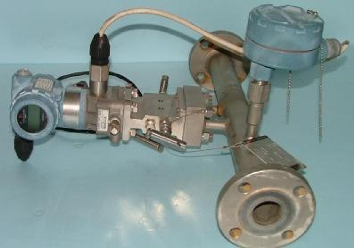 Used ROSEMOUNT FLOW METER DIETERICH STANDARD INC MASS PROBAR SMART FAMILY