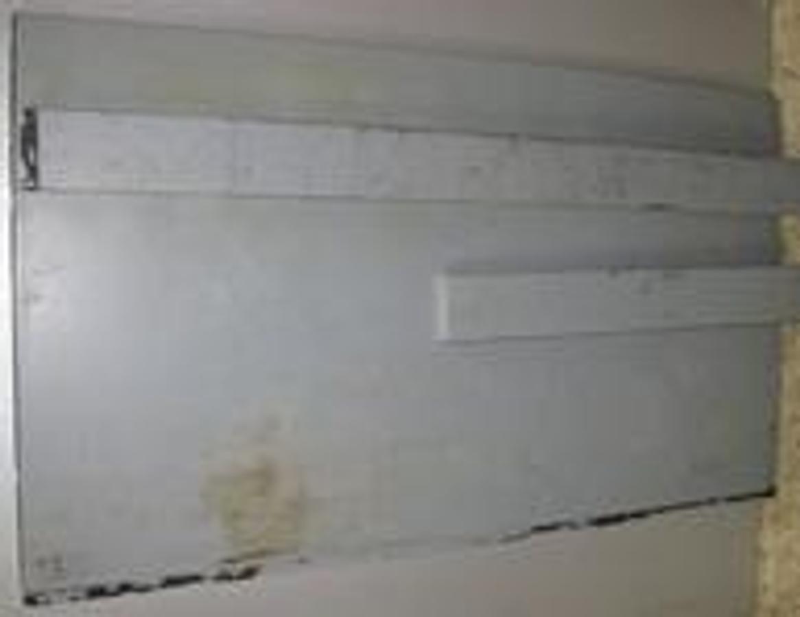 Used QTY. 1. LAB COUNTERTOP 30" X 52" X 1" WITH 2 PIECE BACK SPLSH