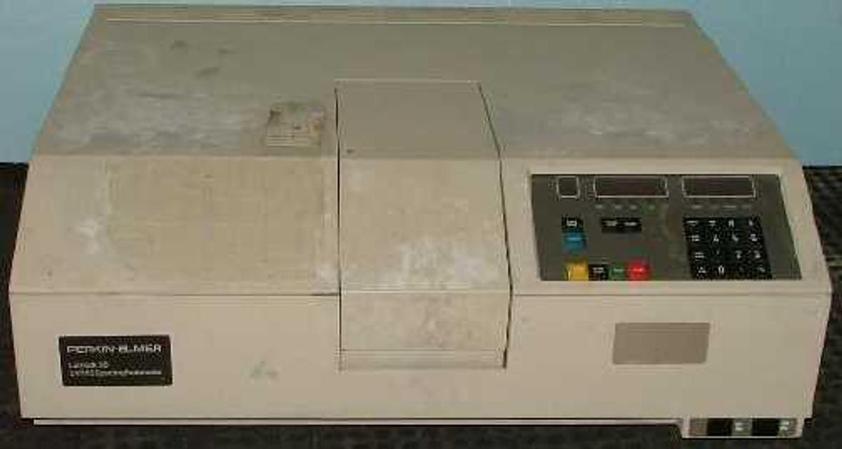 Used QTY. 1. PERKIN ELMER LAMBDA 3B UV/VIS SPECTROPHOTOMETER
