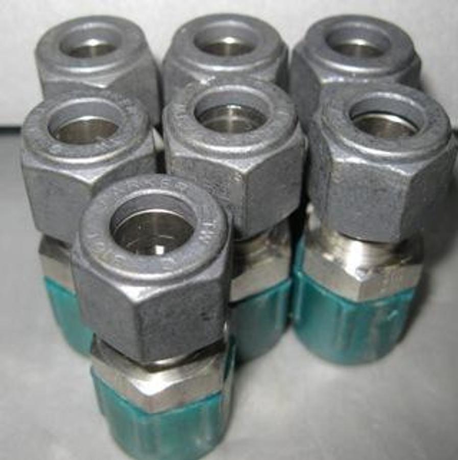 Used PARKER 3/8 TUBE X 3/8 MNPT PMI PC-3/8" TW 6