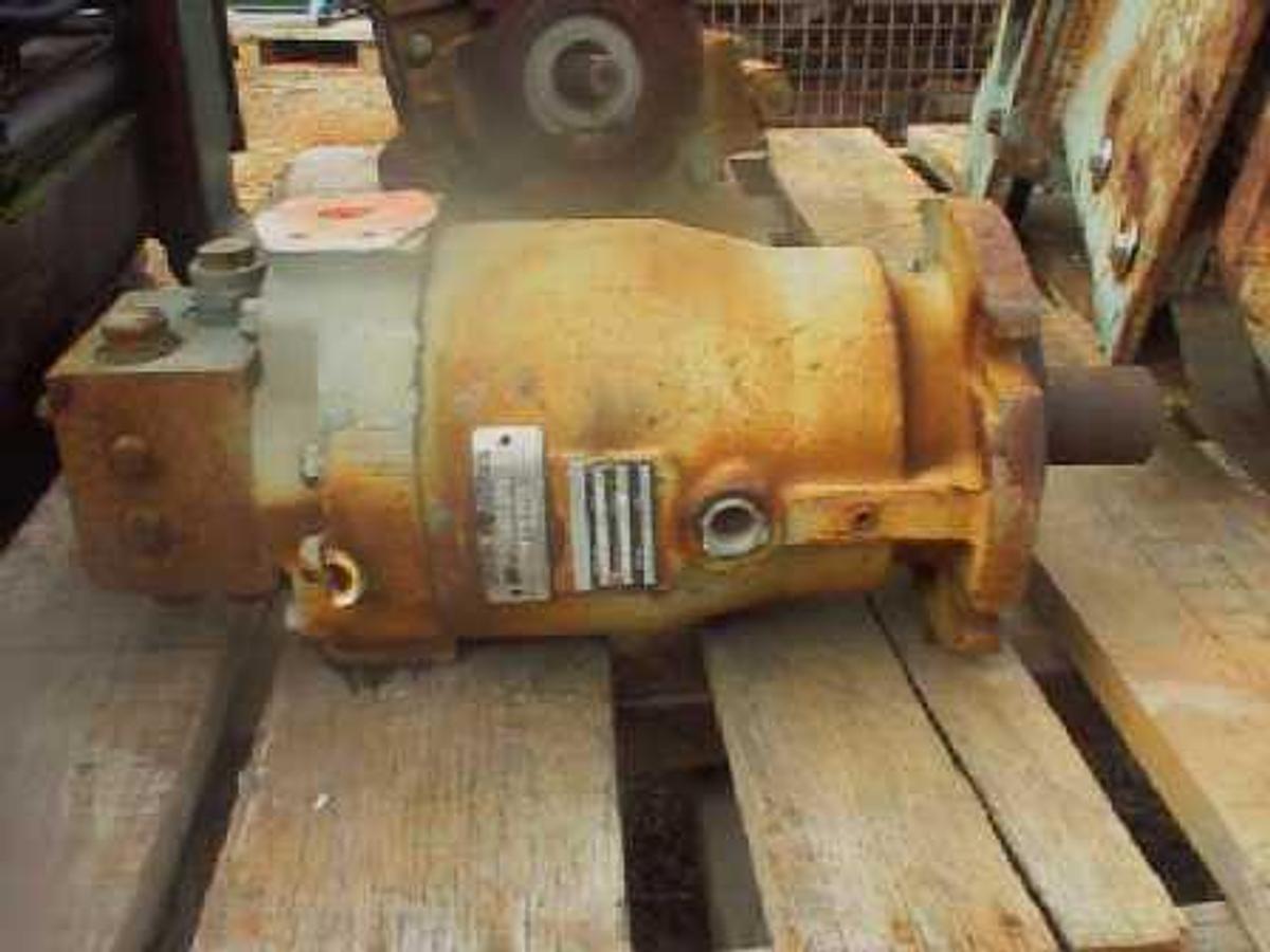 Used QTY. 1. MOTION INDUSTRIES HYDRAULIC PUMP MODEL: F5323-3078