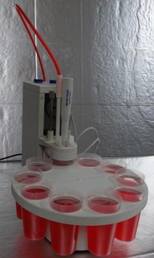 Used QTY. 1. METTLER TOLEDO AUTO SAMPLER RONDOLINO