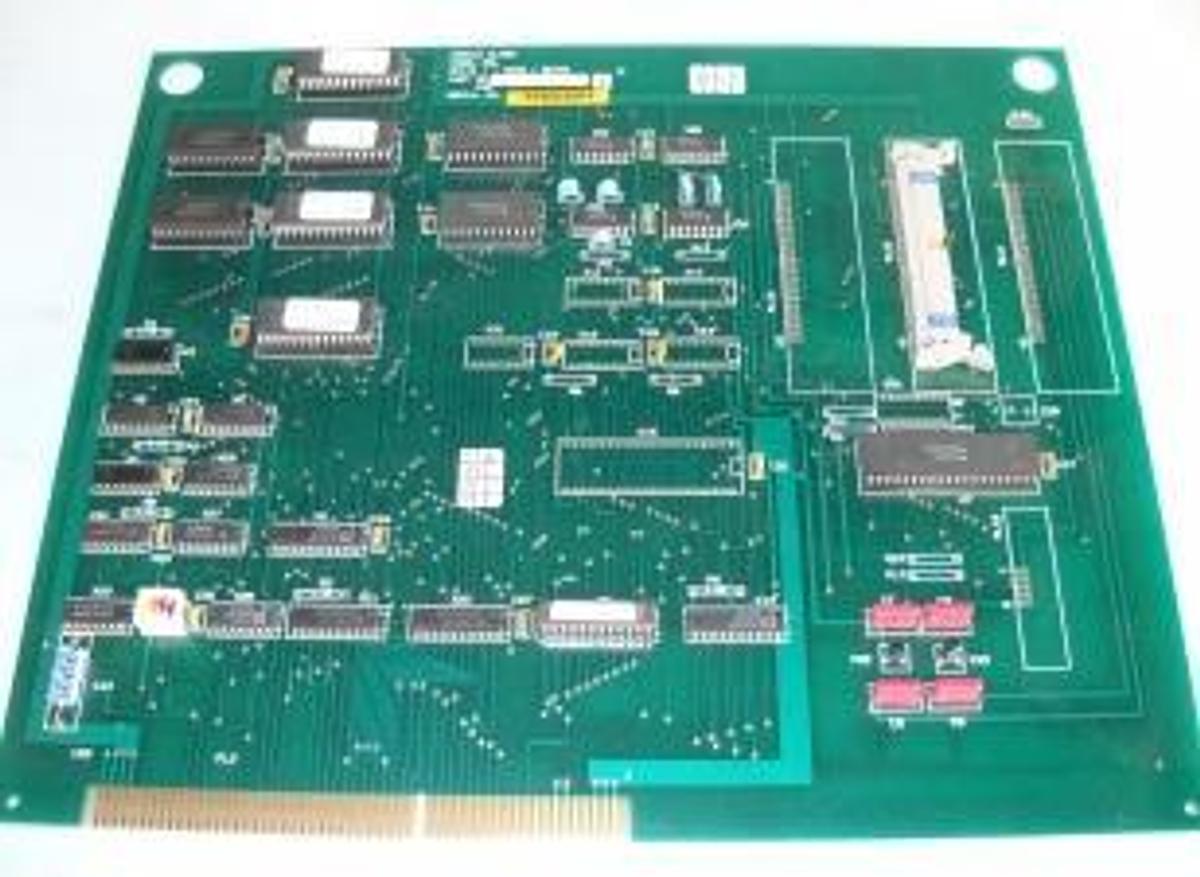 Used PERKIN ELMER MODEL 83L GP100 C+ COMM BOARD ASSY NO L4130812 F ISS SERIAL NO 0029749