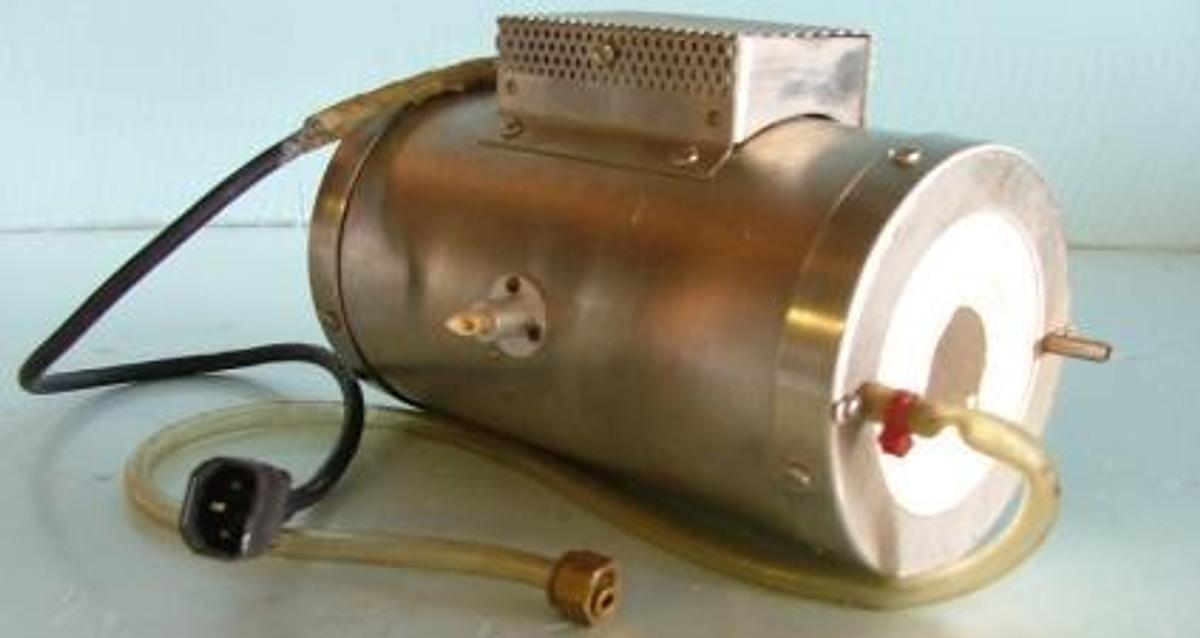 Used HEATER 99-0714-5 1500W 1200C 1 3/8 " DIA HOLE 7 ½" DEEP