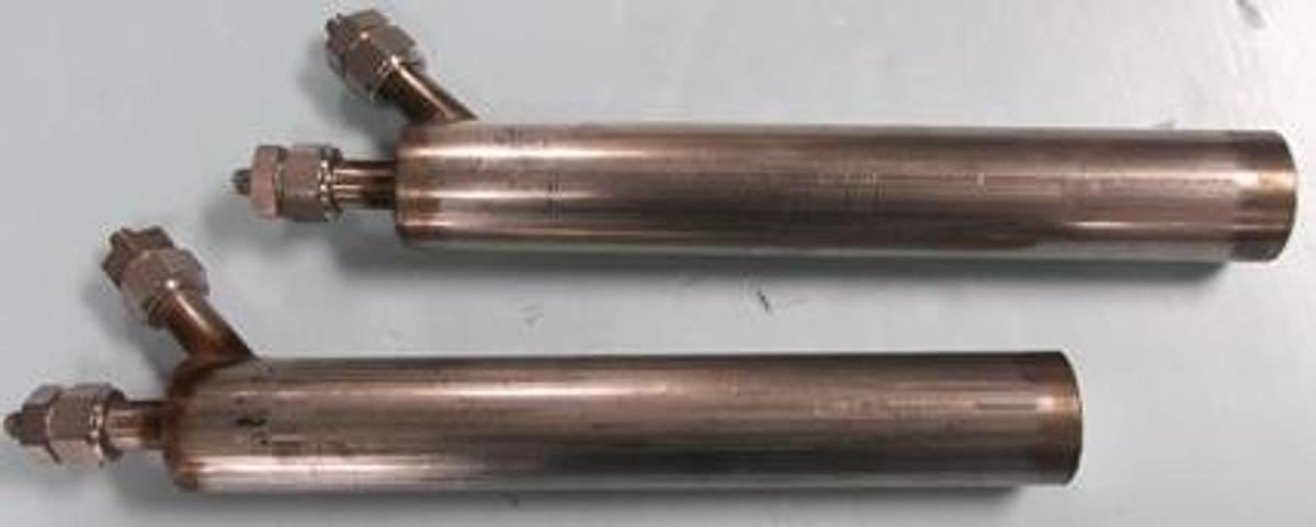 Used QTY. 2. STAINLESS SAMPLE CYLINDERS 600 ML