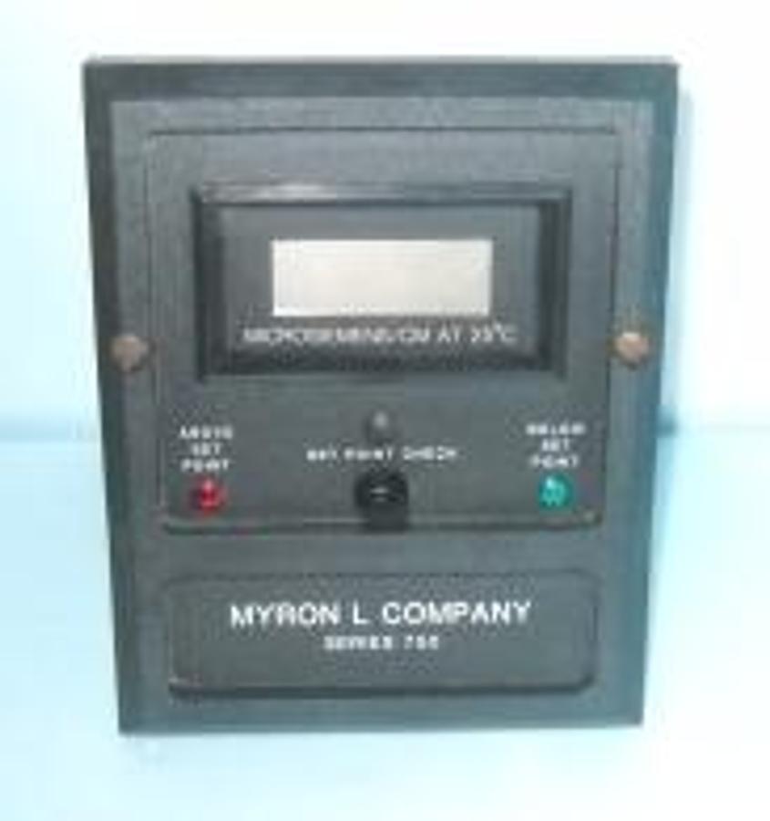 Used MYRON L COMPANY SERIES 750 MICRO SIEMENS/CM AT 25°C MODEL: 758-21-420D