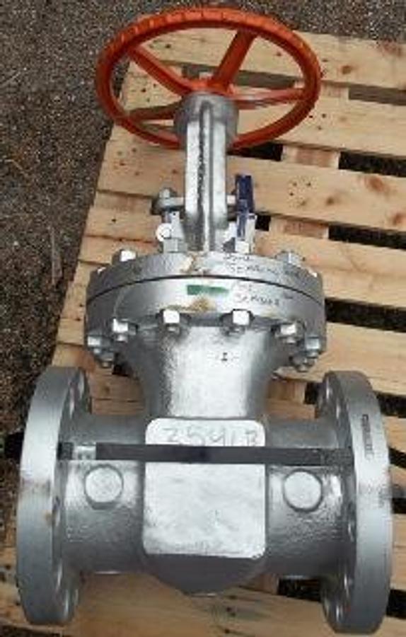 Used KITZ 6" 300 FLANGED RAISED FACE GATE VALVE C5 LOW EMISSION SIZE: 6