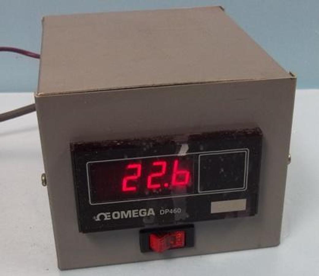 Used OMEGA DIGITAL THERMOSTAT MODEL: DP460