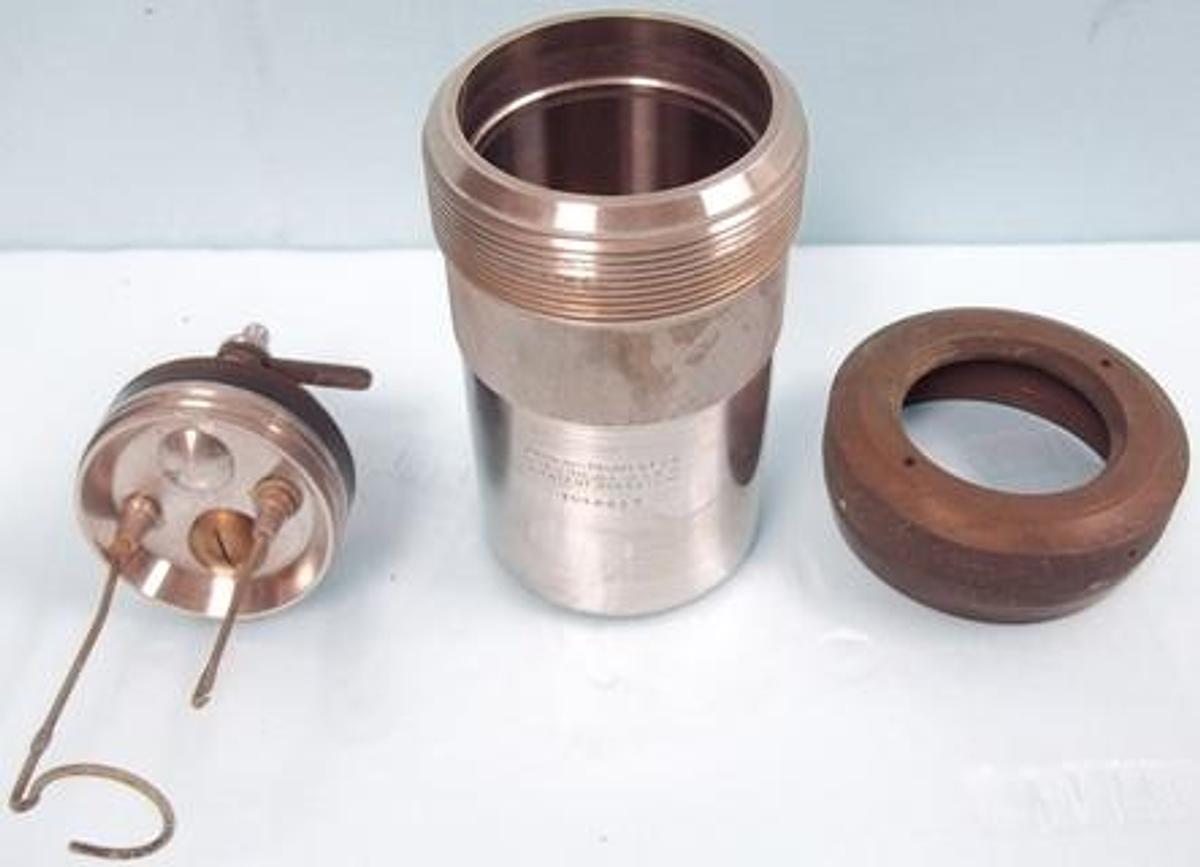 Used QTY. 1. PARR INSTRUMENT CO. 3 PIECE CALORIMETER PRESSURE VESSEL