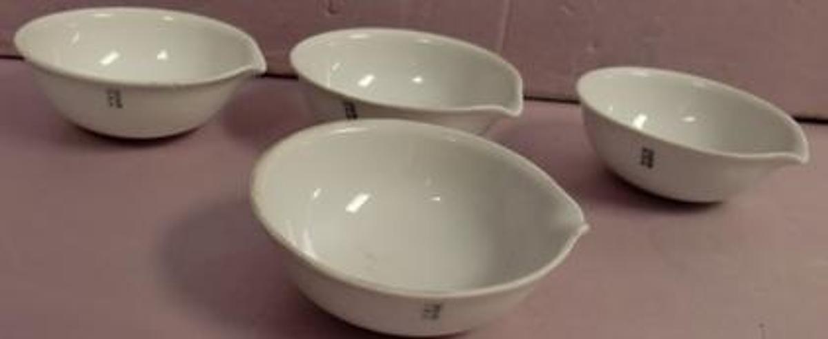 Used QTY. 4. COORS USA PORCELAIN CHEMISTRY SPOUTED BOWLS 2 ¾".