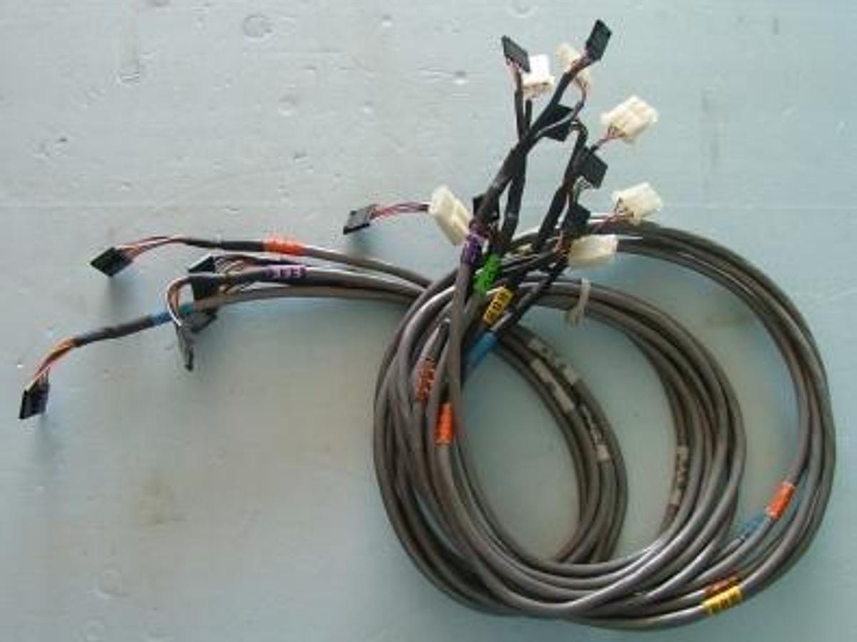 Used HEWLETT PACKARD 5890 GC EPC CABLES (SET) P/N 19245-60705.