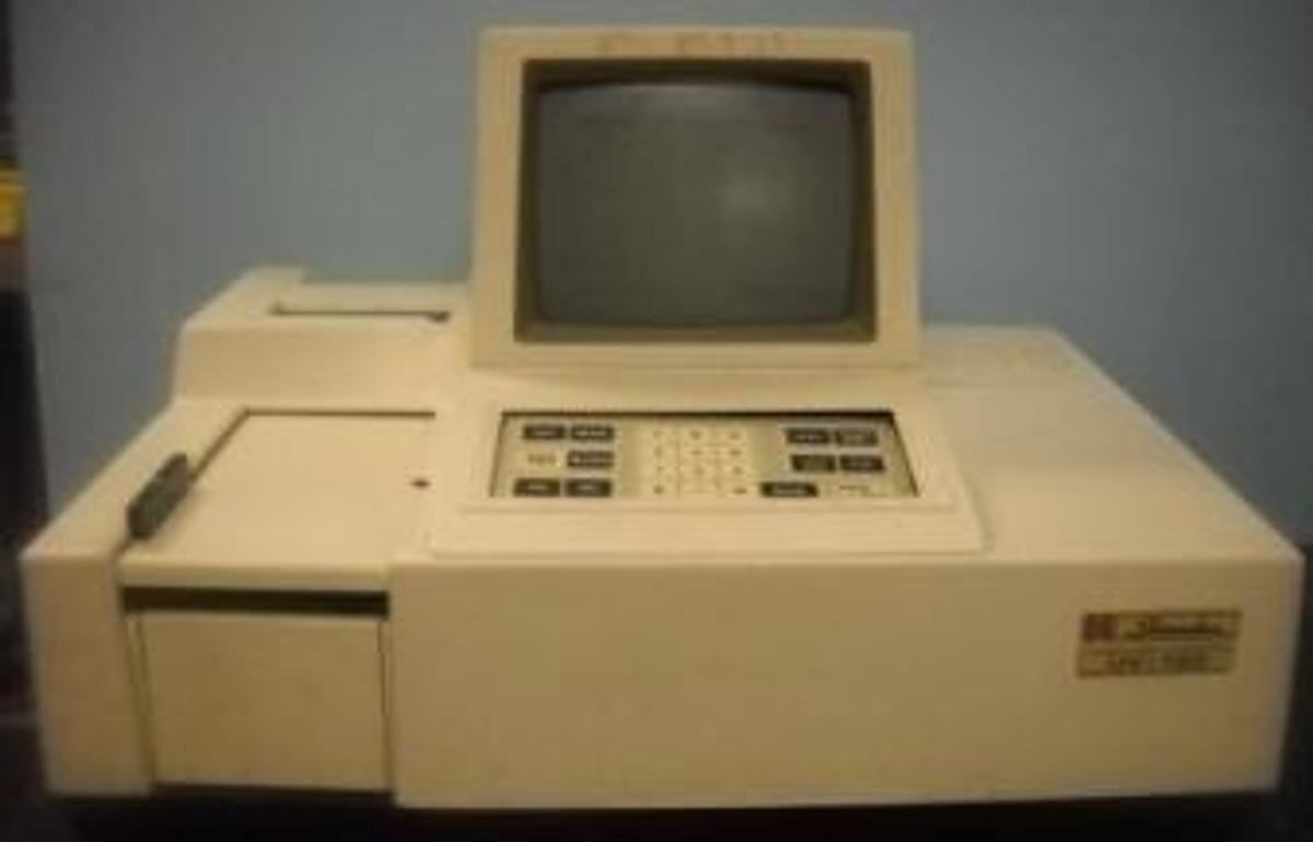 Used SHIMADZU UV-VISIBLE RECORDING SPECTROPHOTOMETER UV-160