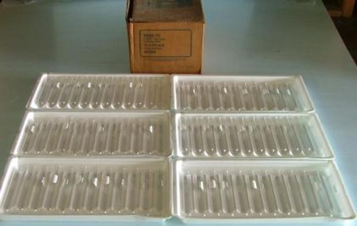 Used PYREX TEST TUBE 9800-15 WITH BEADED RIM 15X 125MM 15ML