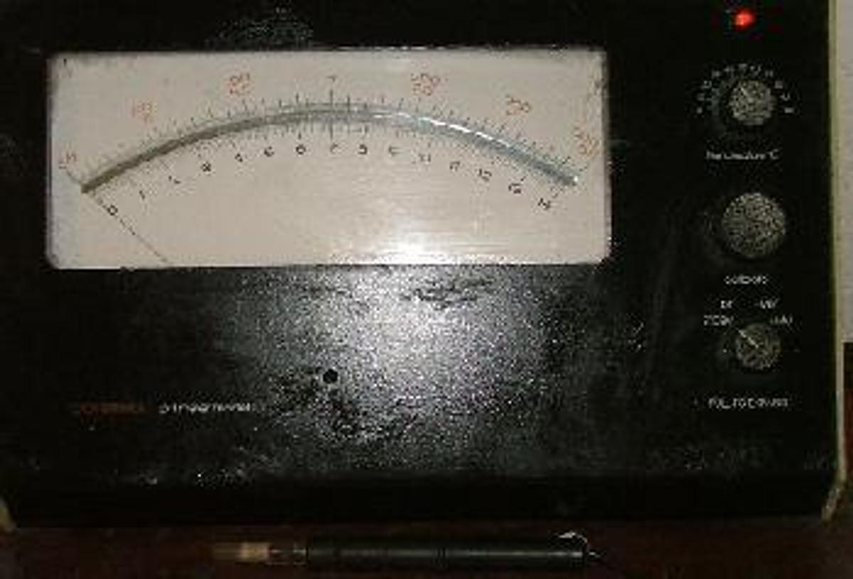 Used CORNING PH METER MODEL 10