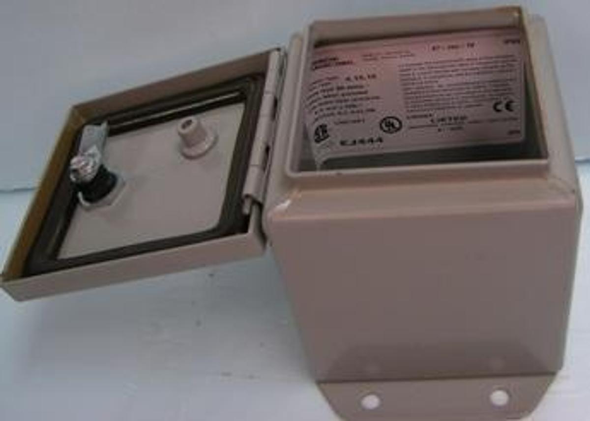 Used HAMMOND MANUFACTURING