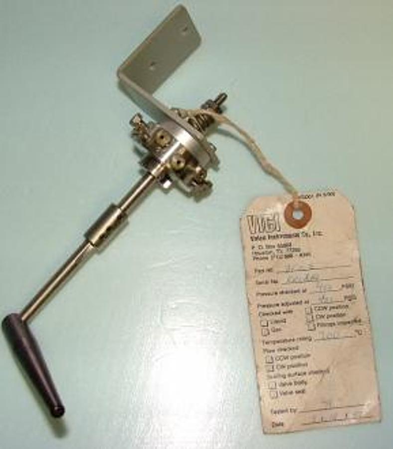 Used QTY. 1. VALCO VICI VALVE 10 PORT PART# DC10 T2 SERIAL# KK0804 400 PSI TEMP RATING 200C WITH HANDLE AND BRACKET.