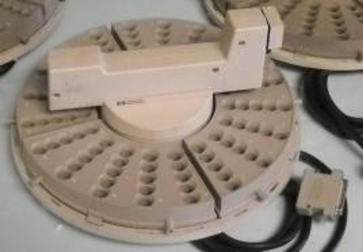 Used QTY. 1. HEWLETT PACKARD MODEL 18596B