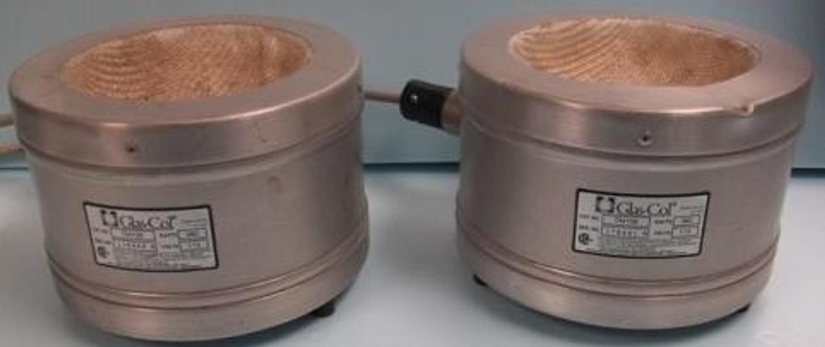 Used QTY. 2. GLAS-COL 1000 ML HEATING MANTLE