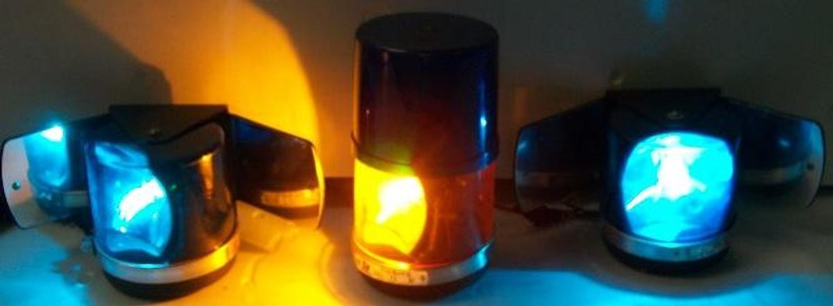 Used QTY. 2. FEDERAL ROTATING LIGHTS