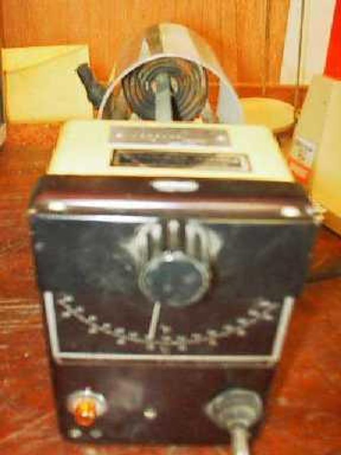 Used VALCO INSTRUMENT CO. INSTRUMENTATION TEMPERATURE CONTROLLER