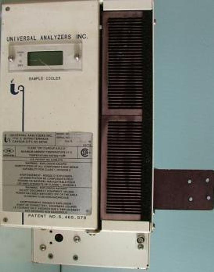 Used UNIVERSAL ANALYZER INC. SAMPLE COOLER MODEL 3080SSP