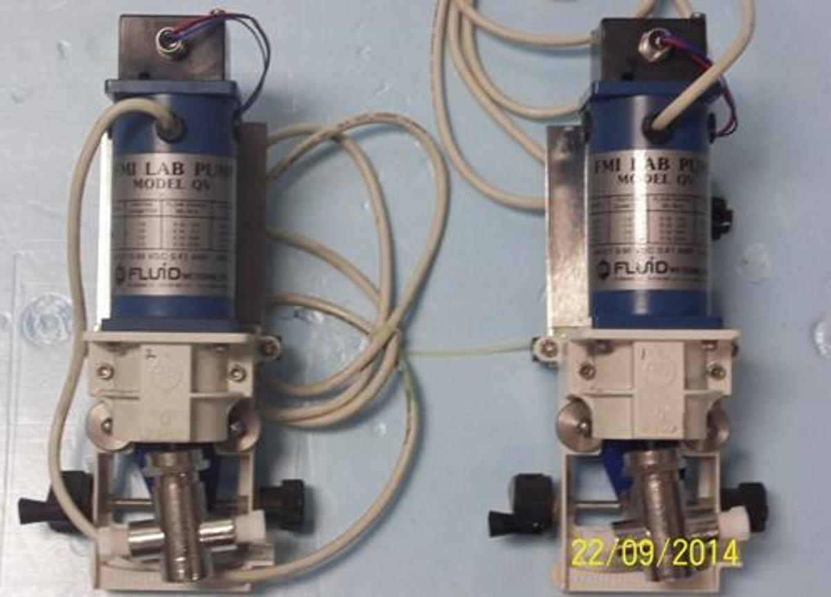 Used QTY. 2. FMI METERING LAB PUMPS "Q" PUMP MODEL QV SERIAL: QA21637
