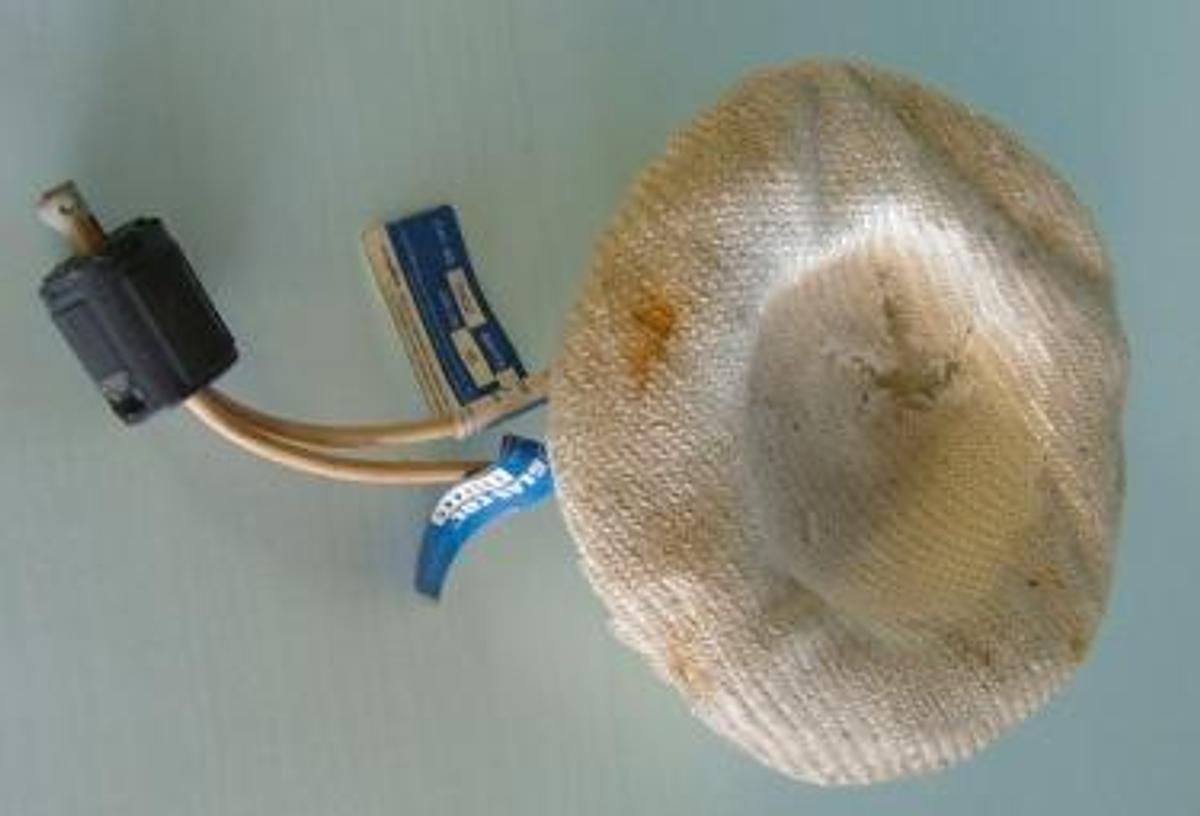 Used QTY .1. GLAS-COL: HEATING MANTLE 6" DIA. CAT. NO 402 180 WATTS