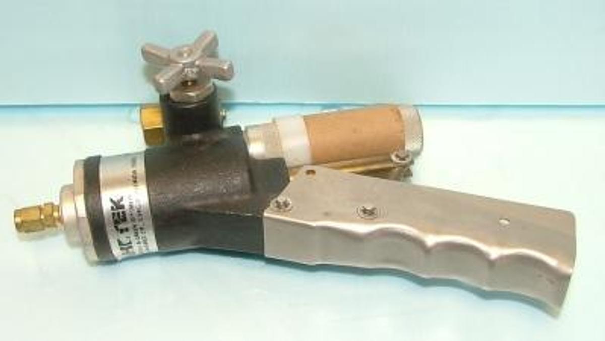 Used AMETEK MANSFIELD AND GREED DIVISION PORTABLE VACUUM TESTER 0-25" HG MODEL T-750 SERIAL 4/90.