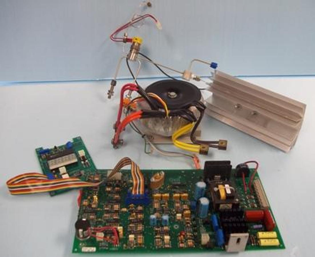 Used QTY. 1. . WHATMAN HYDROGEN GENERATOR (ELECTRONIC PARTS ONLY) MODEL: 75-34 INCLUDES TRANSFORMER RECTIFIER HEAT SINK PLATE PC BOARD 75159-110F PC CONTROL BOARD 75208C CAPILLARY ASSEMBLY NO CASING.