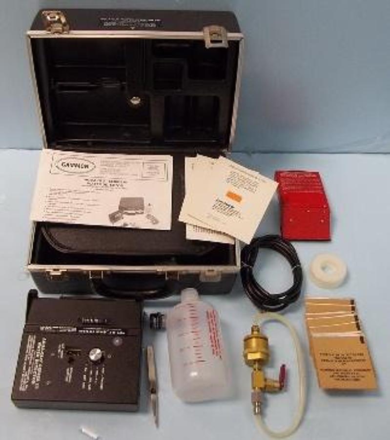 Used QTY. 1. GAMMON TECHNICAL PRODUCTS INC. AQUAGLO SERIES III AQUA-GLO WATER DETECTOR KIT
