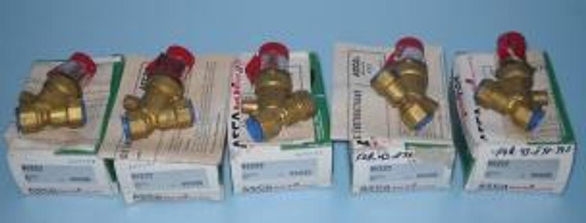Used ASCO REDHAT VALVES CAT# V0222 FORM# V5500R1 PIPE 3/8 ORIFICE 3/8 FLOW CONTROL VALVES SOLENOID AND AIR-CONTROLLED 2