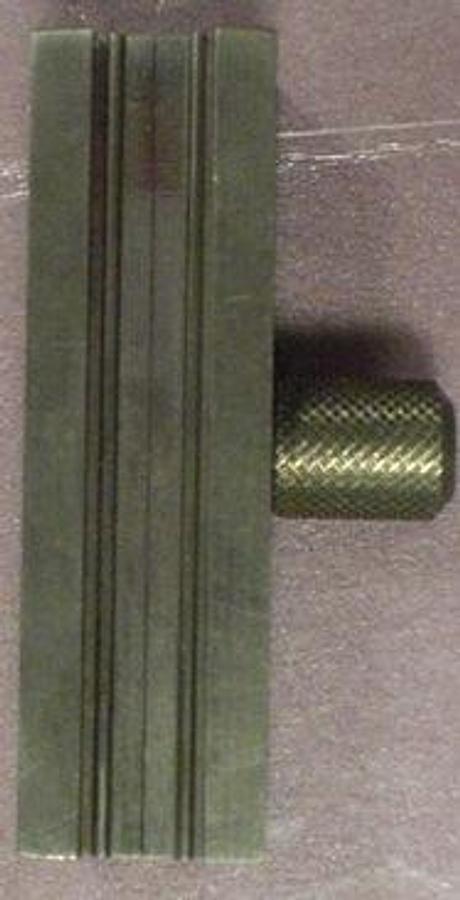 Used QTY. 1. KOEHLER INSTRUMENT K-25000 CORROSION TEST BATH SYSTEM COPPER STRIP POLISHING VISE POLISHING VISE HOLDS COPPER STRIP FIRMLY IN PLACE WITHOUT MARRING THE EDGES. STAINLESS STEEL