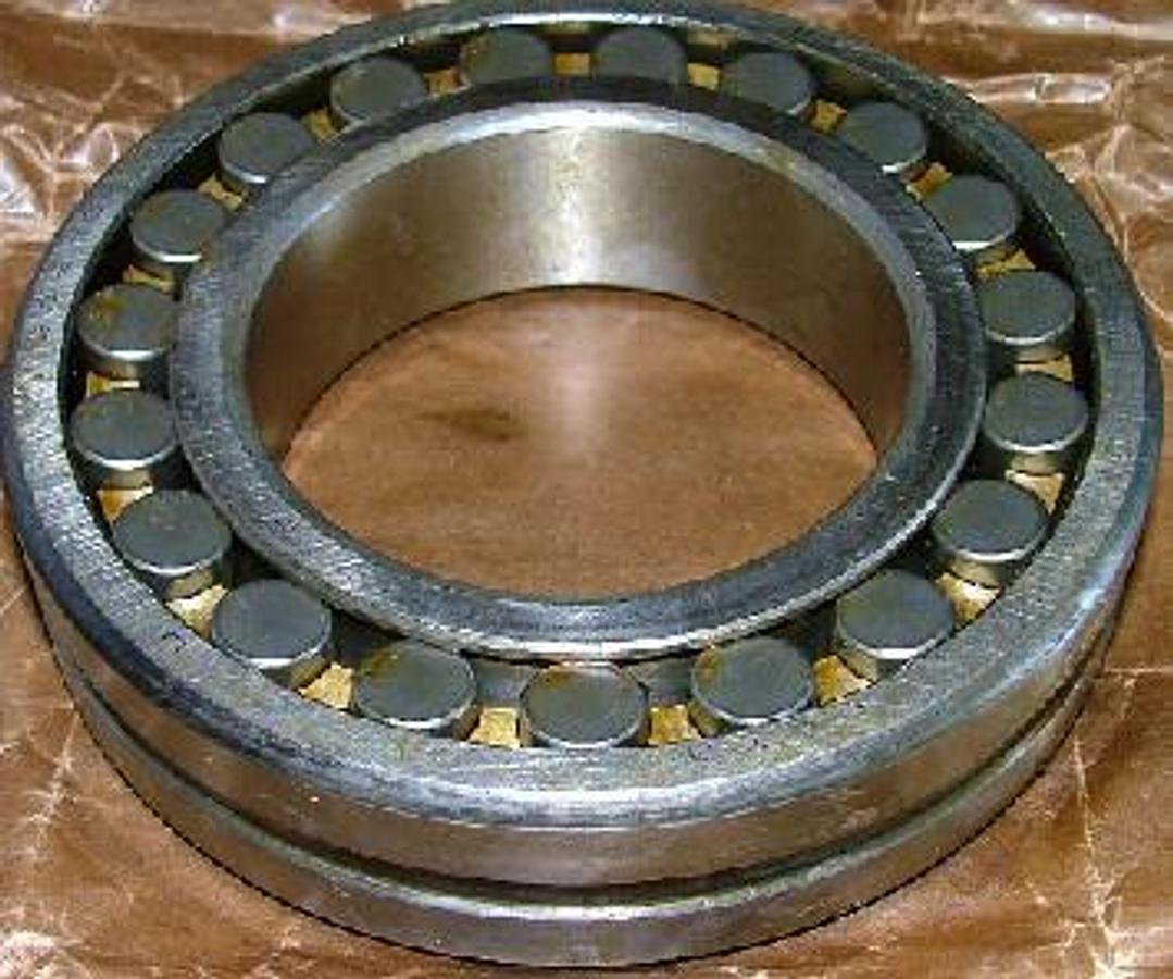 Used QTY. 2. PRECISION BALL AND ROLLER BEARINGS 22216 C/3 W/33 GENERAL BEARING CO